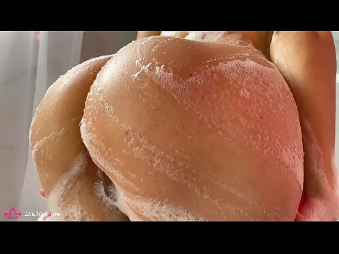 ❤️ Brunette masturboi pillua vibraattorilla intensiiviseen orgasmiin suihkussa ❤️ Vittu video at porn fi.mysexgamer.ru ❤